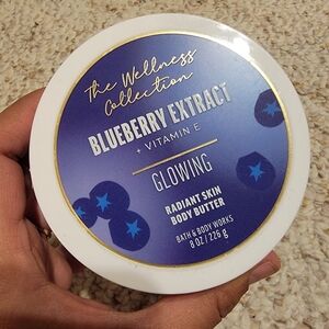 Bath & Body Works Radiant Skin Body Butter Blueberry Extract